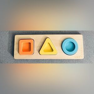 Lovevery baby wooden shape puzzle Montessori